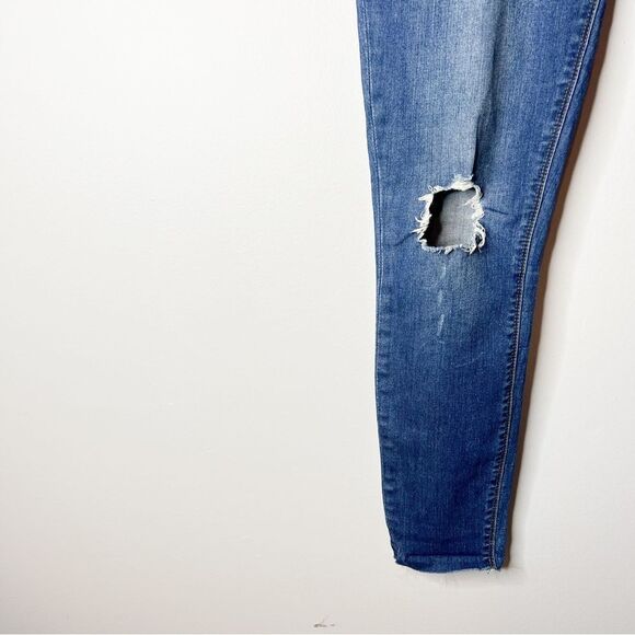 Hudson Krista Ankle Skinny With Raw Hem Jeans in Leag - Picture 2 of 8